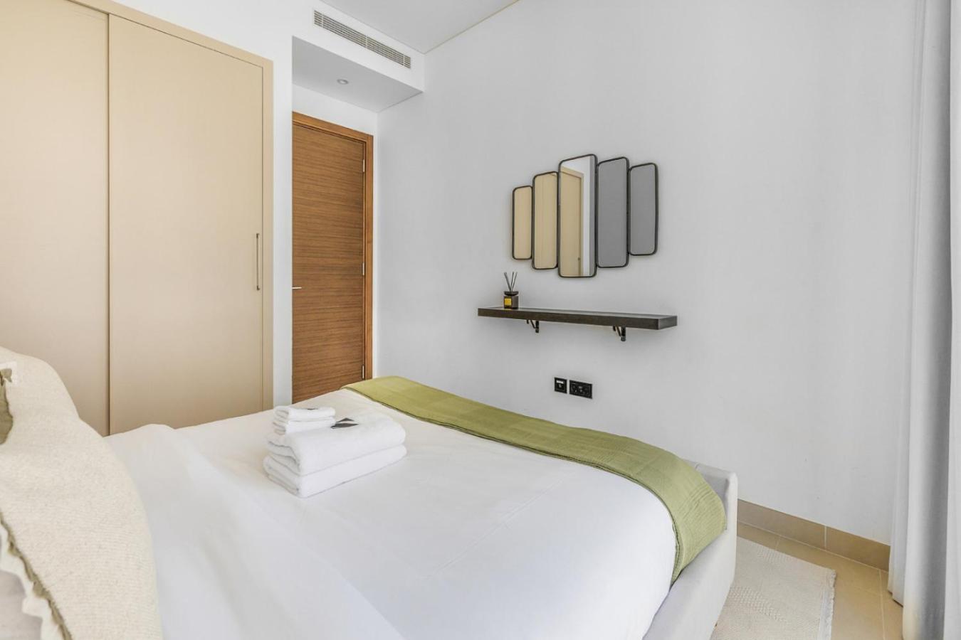 New 2br With Bbq Area, Pool In Sobha Mbr
