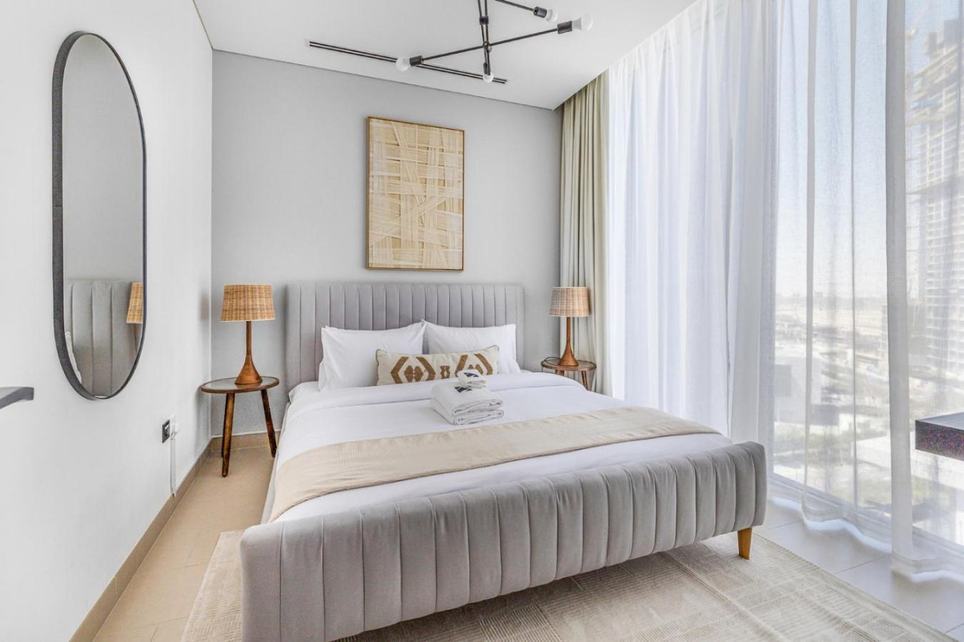 Apartment New 2br With Bbq Area, Pool In Sobha Mbr *