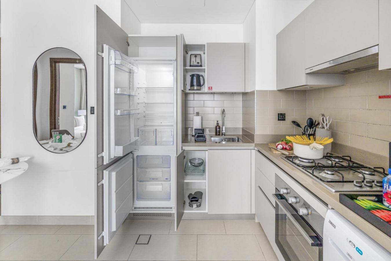 New 2br With Bbq Area, Pool In Sobha Mbr